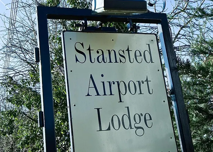 Stansted Airport Lodge Takeley