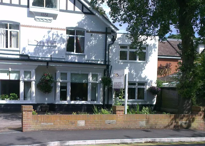 Rosscourt (Adults Only)