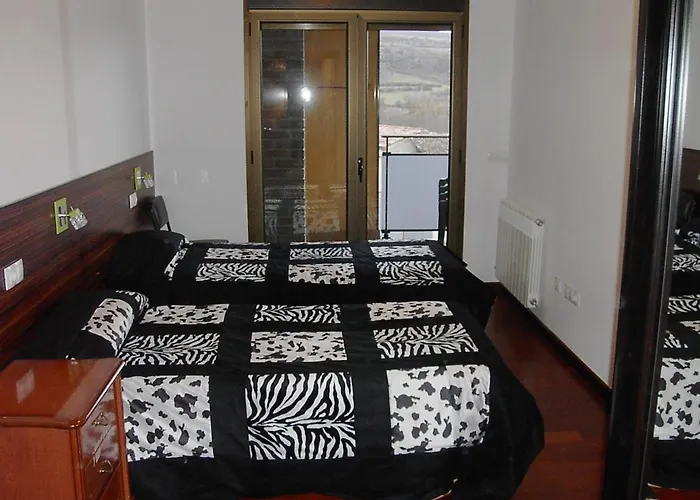 Hostal Escarla Aren