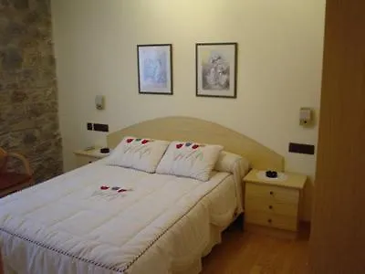 Hostal Restaurante Arangoiti Yesa
