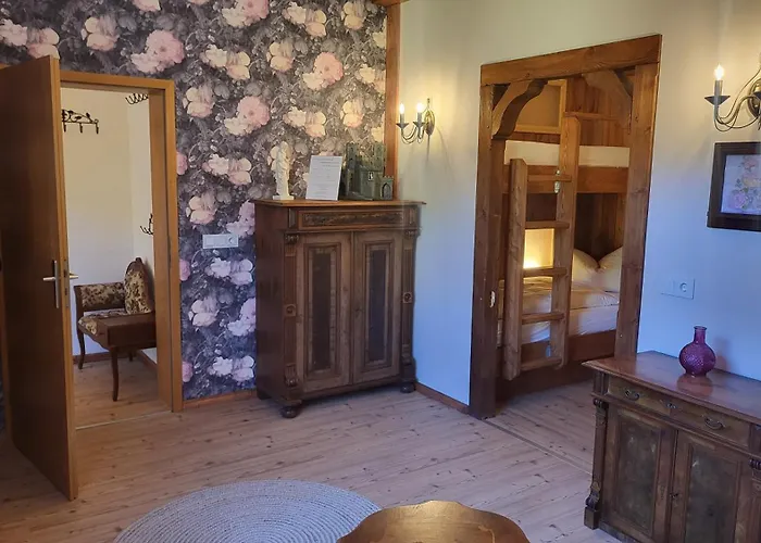 Pension Zur Neuenburg Freyburg 