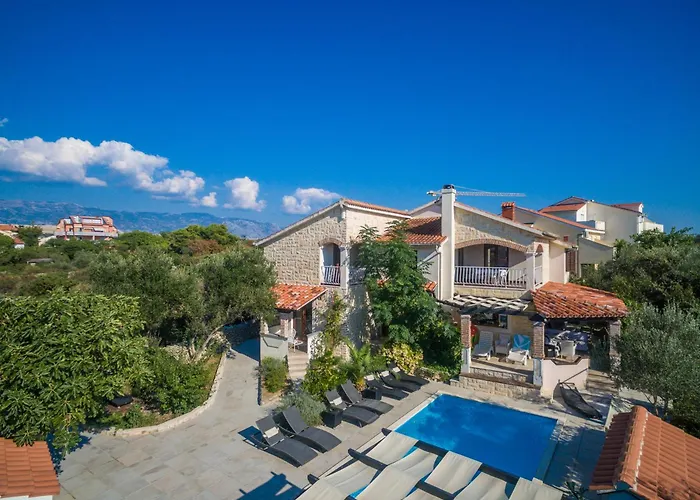 Poolside Stone Residences - Marina Bok Novalja