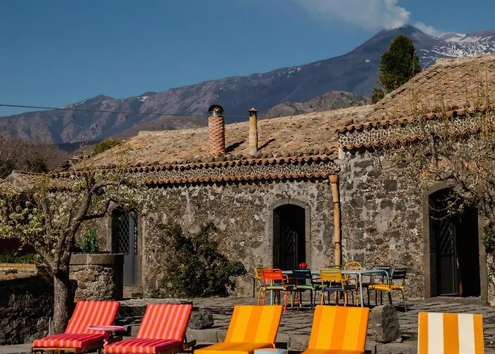 Hotel Casa Lawa SantʼAlfio