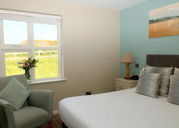 Causeway Hotel