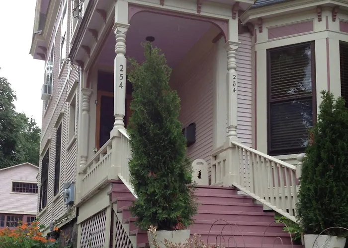 254 South Union Street Guest House