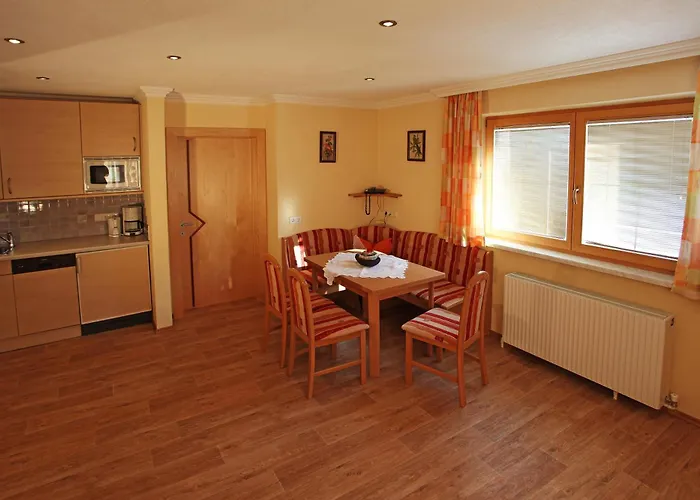 Hotel Haus Helga Kappl 
