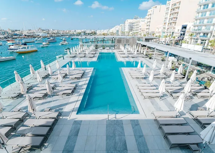 Blubay Apartments By St Hotels