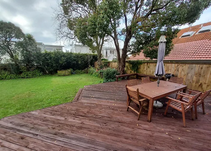 Hauraki Corner Guesthouse