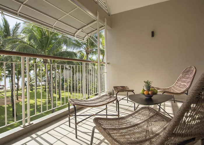 Victoria Beachcomber Resort & Spa