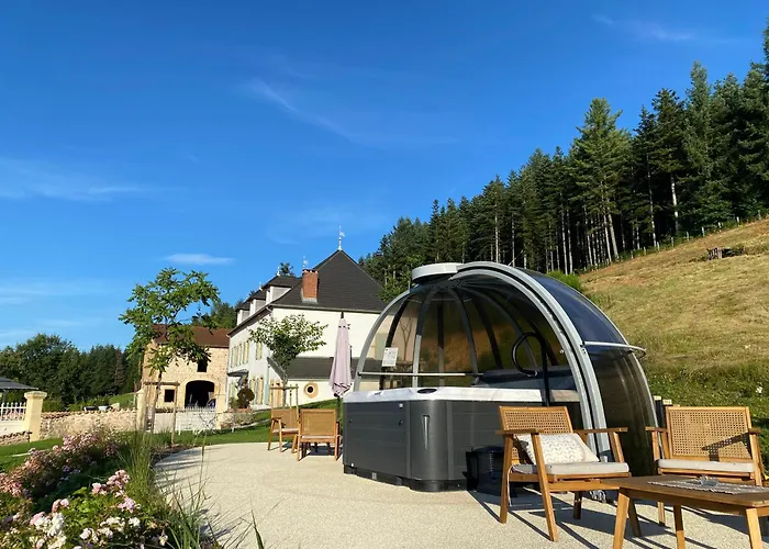 Le Domaine de la Source - Jacuzzi - Cadre et Tranquillité