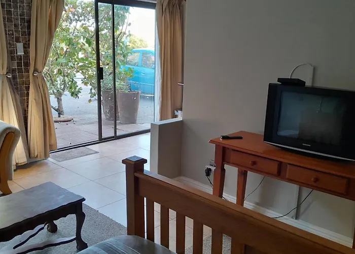 Mooring House Hotel Somerset West