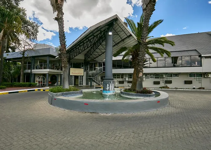 Cresta Thapama Hotel