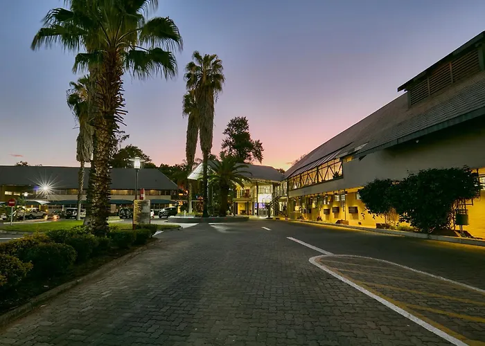 Cresta Thapama Hotel