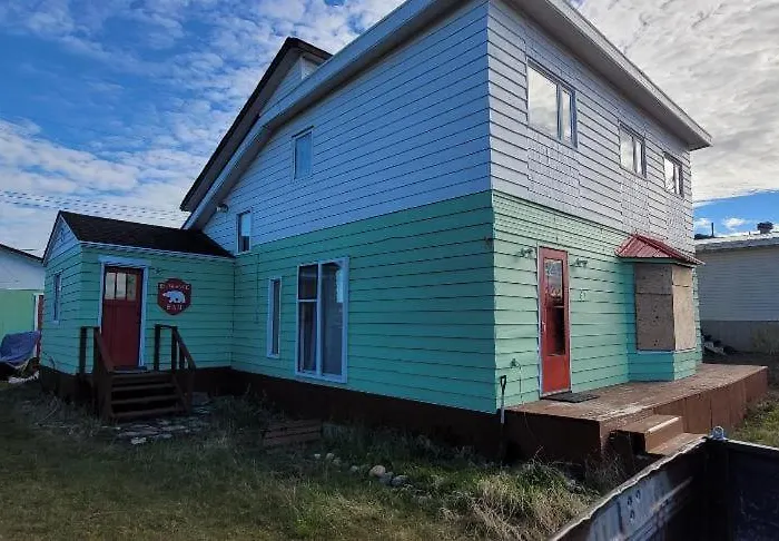 Polar Bear Bed And Breakfast