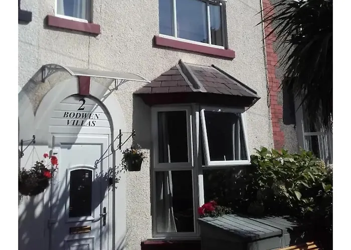 2 Bodwen Villas Llangollen