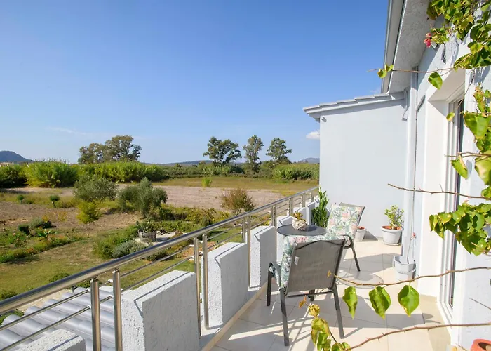 La Vatura Hotel Gialova