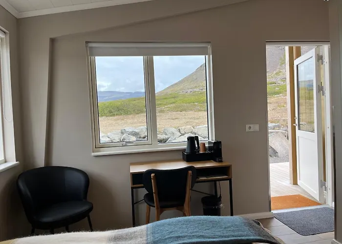 Strönd Guesthouse