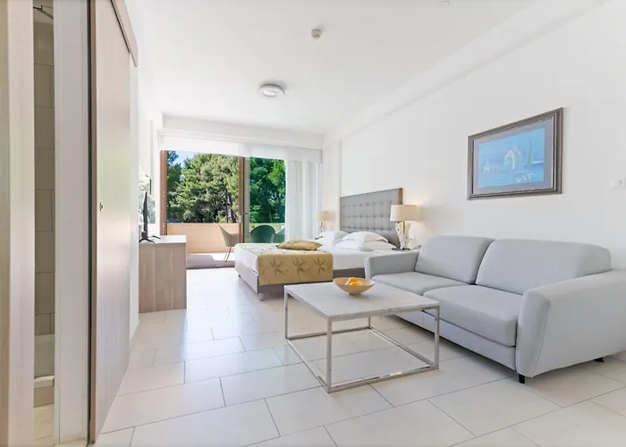 The Residence Aparthotel