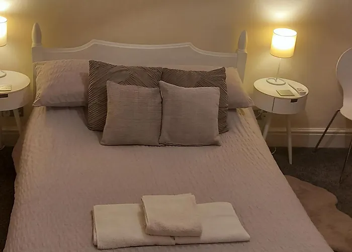2 Bodwen Villas