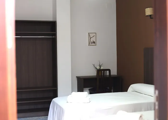 Hospedium Hostal La Paz Parking Gratis Marmolejo