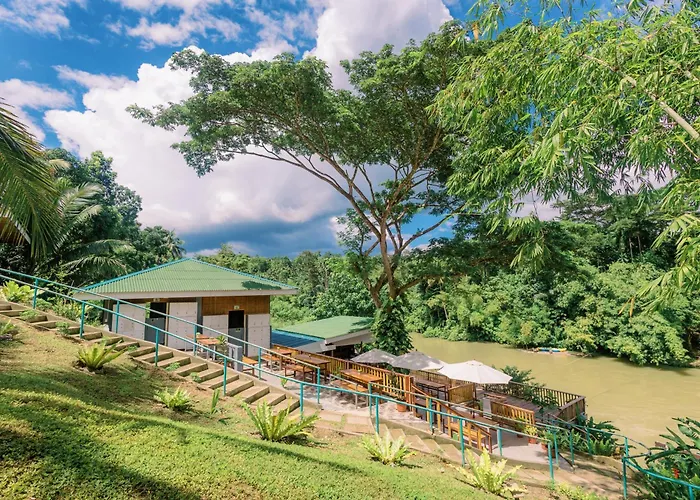 Busai Dream Falls Resort