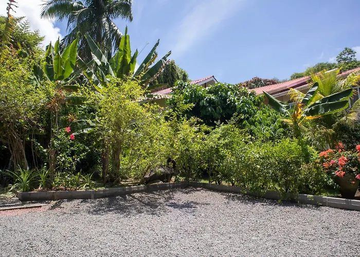 Domaine Desaubin Luxury Villas Takamaka