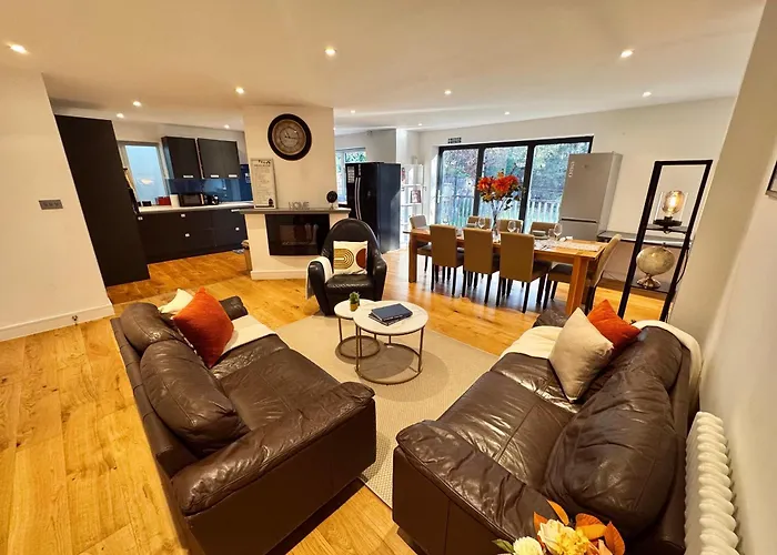 En-Suites With Free Parking, Wembley Park Station And Stadium