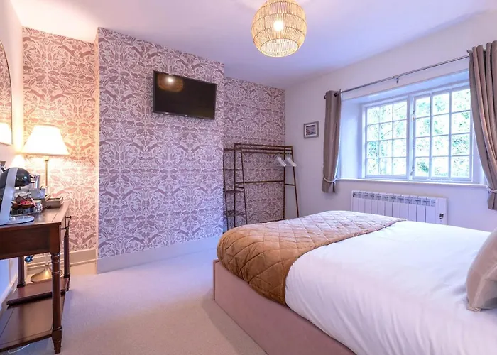 The Buddle Inn