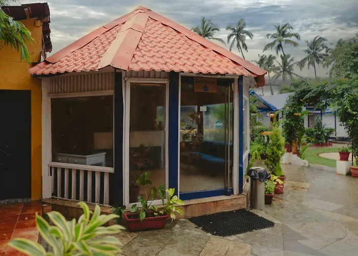 Hibis Beach Resort - Ashwem, Goa