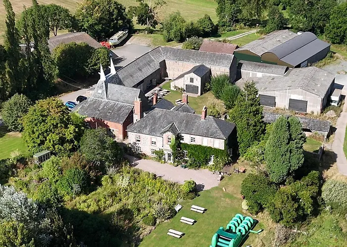 Lyde Court Country House