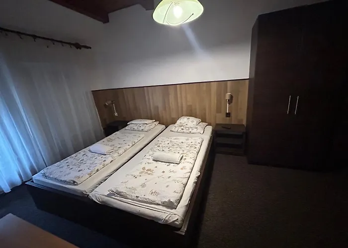 Hotel Rozsakert Panzio Nyíregyháza