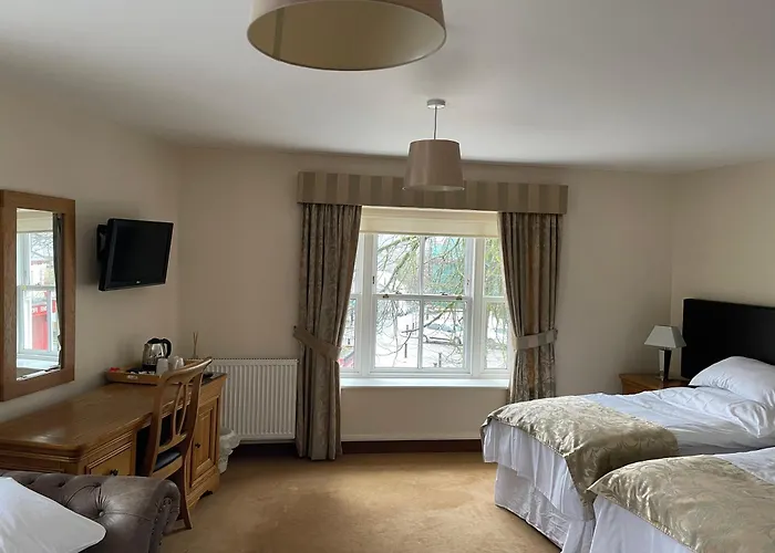 The Cambrian Bar & Grill Hotel Tredegar