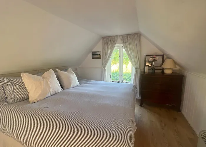 4 Lisle Court Cottages Lymington