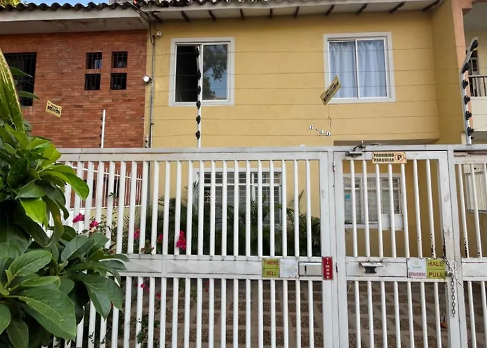 Hostal El Cedro Cali