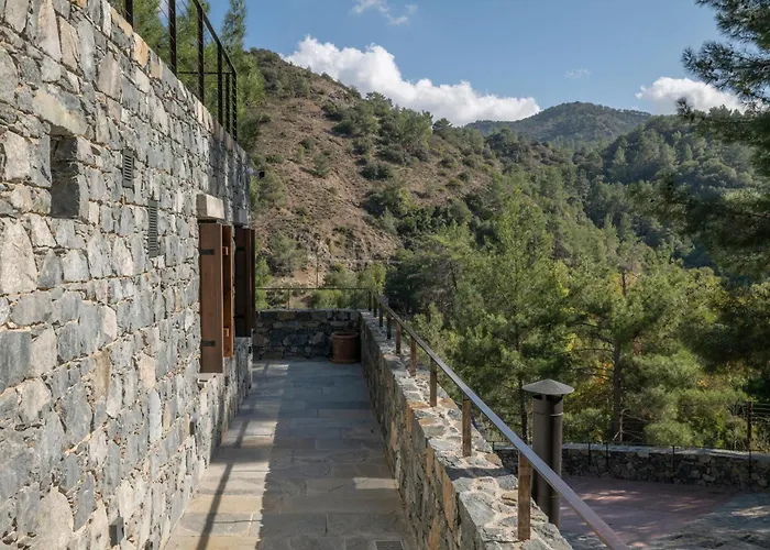 Casa Oliva Guesthouse Tris Elies