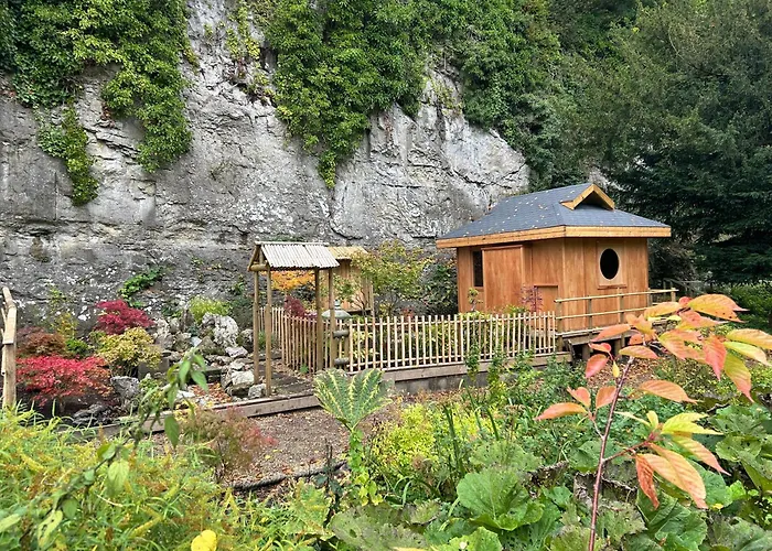 Cascades Gardens