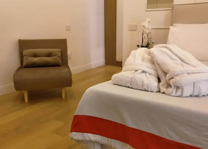 Raffaella Home