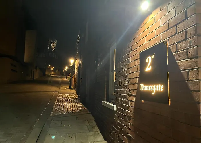 2 Danesgate