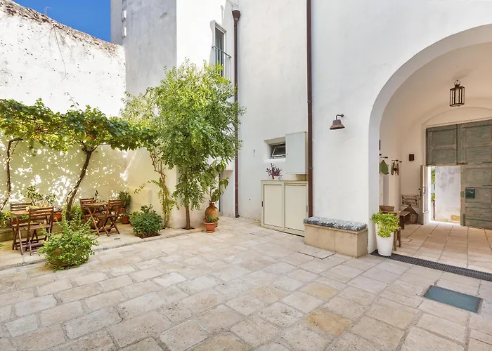 Palazzo San Giovanni Morciano di Leuca