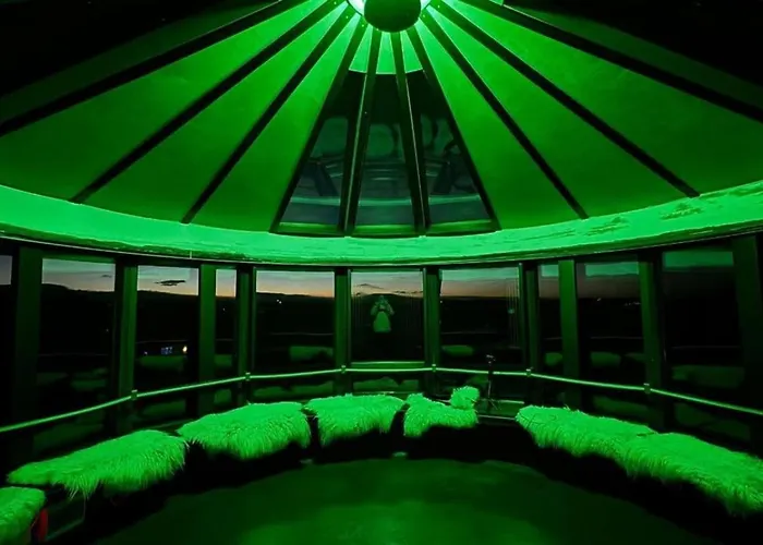 Klettar Tower Iceland Fludir