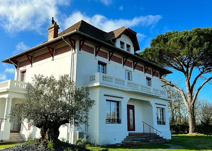 Villa Pomade
