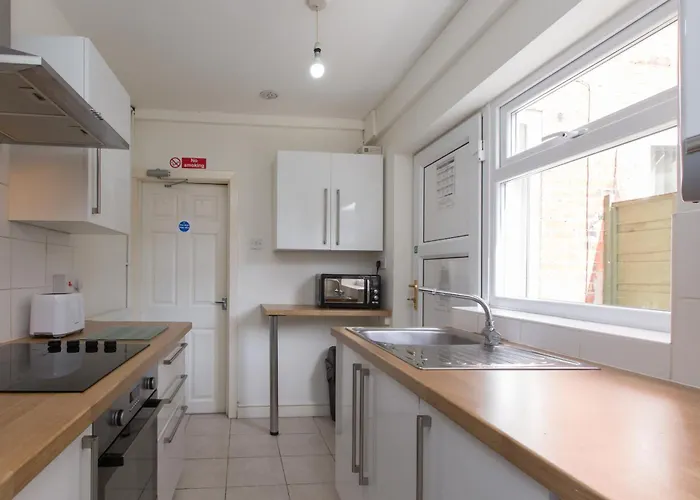 Budget Rooms @ Underwood Lane Crewe