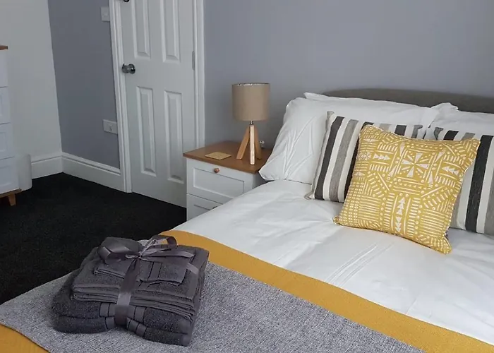 Townhouse @ Birches Head Road Stoke