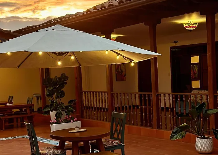 Hotel Colonial Andino - Parque principal de Pitalito
