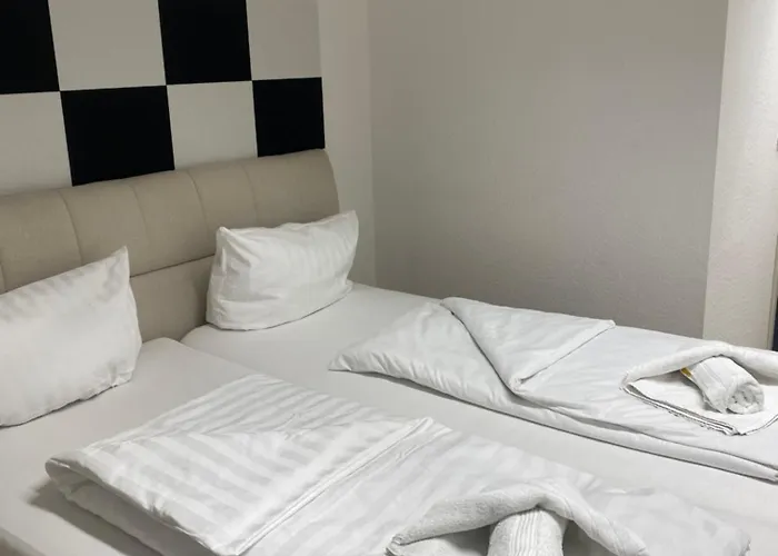 Goldstar Hotel Hannover Altwarmbuchen