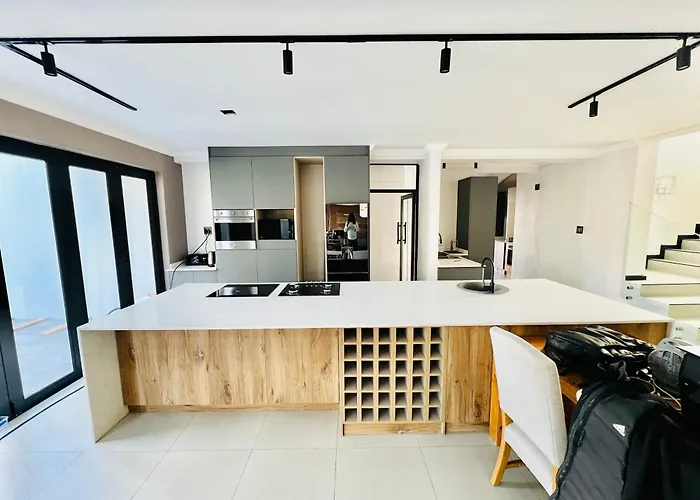 La Casa Villa
