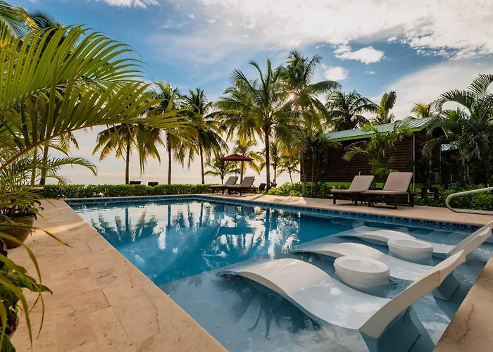 Coconut Row Boutique Hotel Hopkins