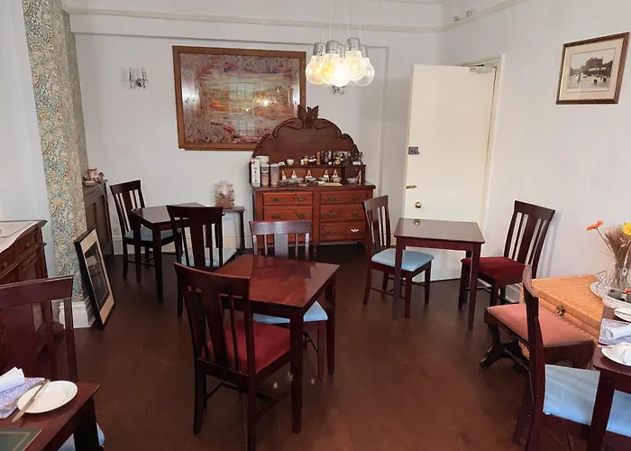 Old Manse Guesthouse