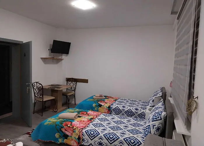 AUTOMOTODROM GROBNIK - Apartments&Rooms Skejić Čavle