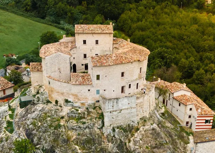 Castel Di Luco